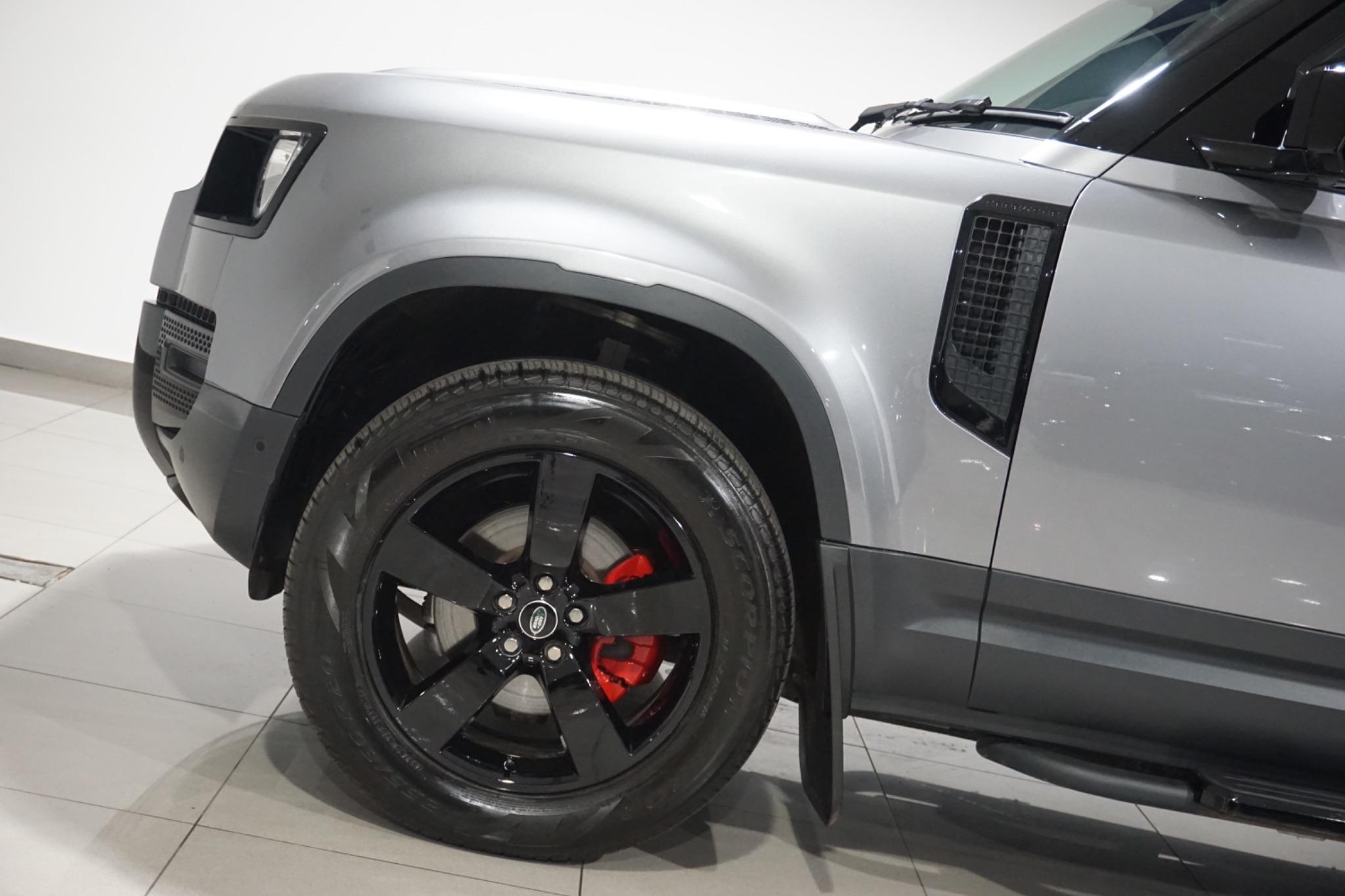 Land Rover Defender 110 3.0 D250 MHEV Hard Top SUV Auto 4WD MWB Euro 6 (s/s) 5dr